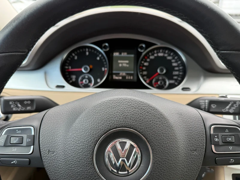 VW Passat 2.0D CH 4x4 Navi 6sk H-Line, снимка 14 - Автомобили и джипове - 50433174