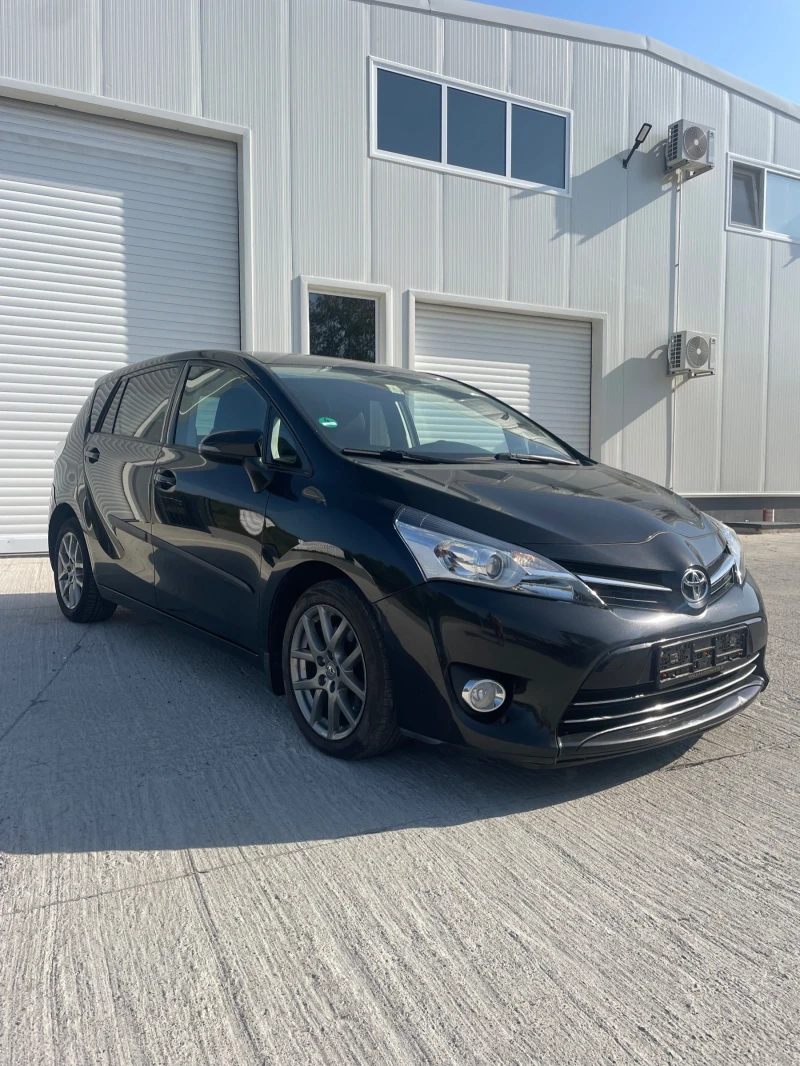 Toyota Verso 2.2D-4D-150к.с. 6+ 1 места, снимка 2 - Автомобили и джипове - 51601150