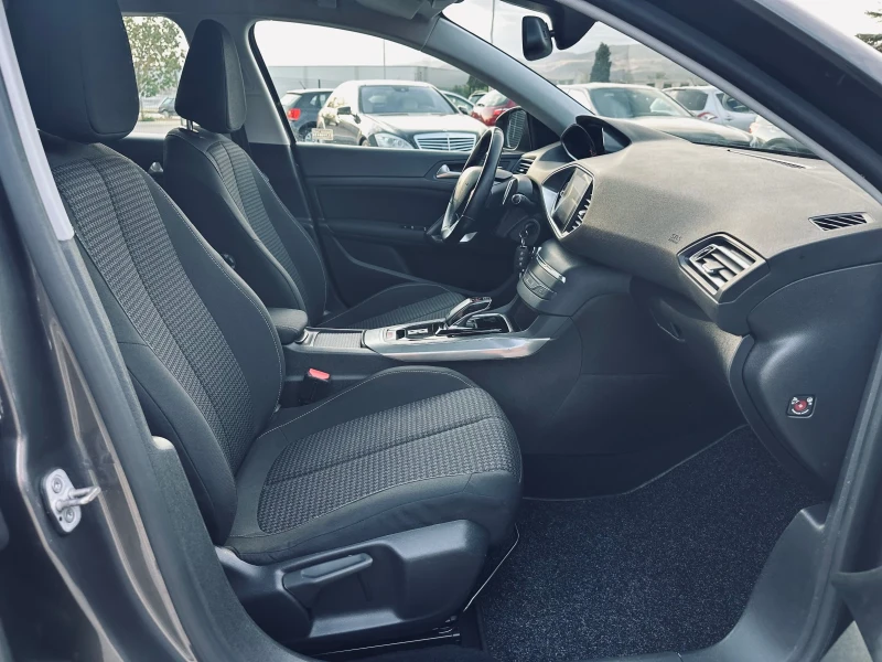 Peugeot 308 1.5 HDI, снимка 14 - Автомобили и джипове - 51850559