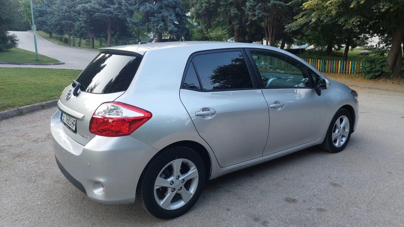 Toyota Auris 1.6i VVTI, снимка 7 - Автомобили и джипове - 52257856