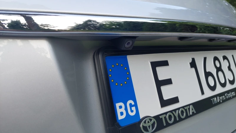 Toyota Auris 1.6i VVTI, снимка 6 - Автомобили и джипове - 52257856