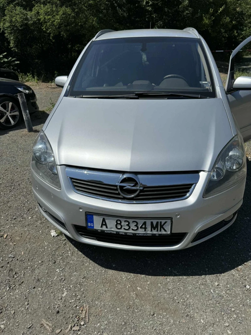 Opel Zafira B, снимка 8 - Автомобили и джипове - 52992080