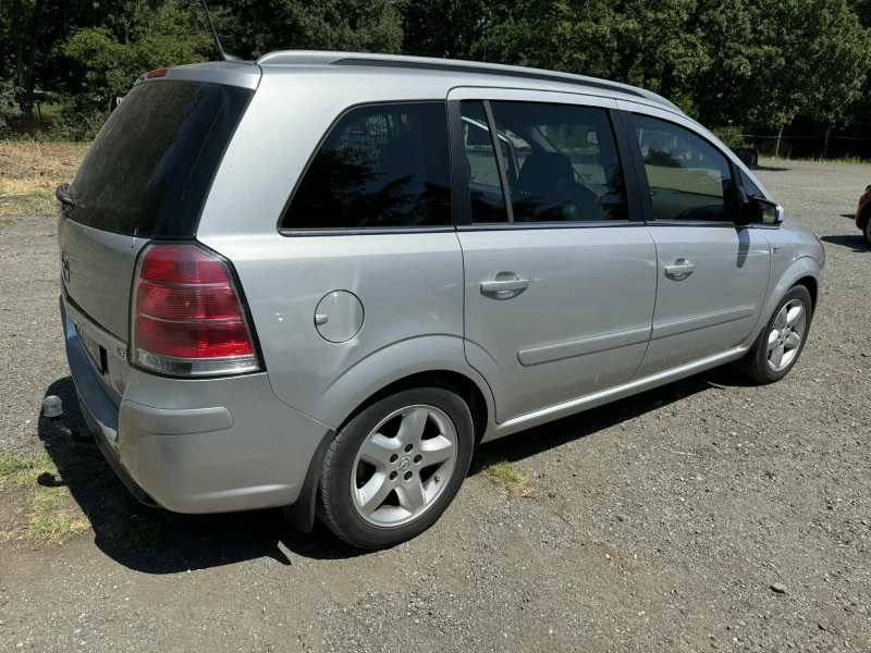 Opel Zafira B, снимка 7 - Автомобили и джипове - 52992080