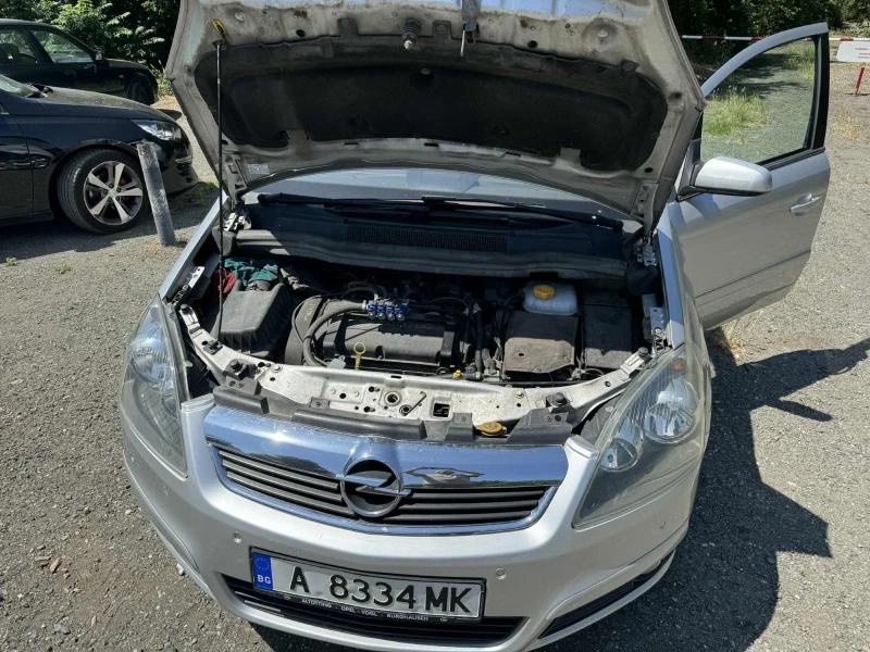 Opel Zafira B, снимка 4 - Автомобили и джипове - 52992080