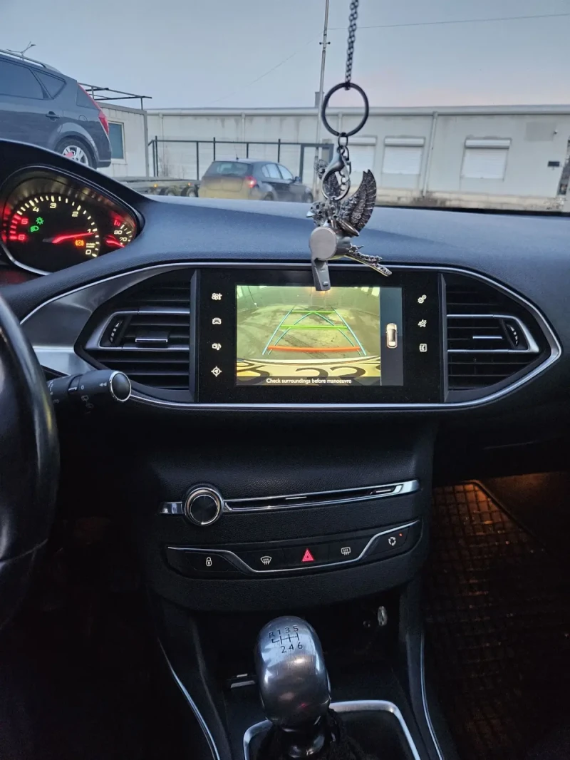 Peugeot 308, снимка 9 - Автомобили и джипове - 53118736