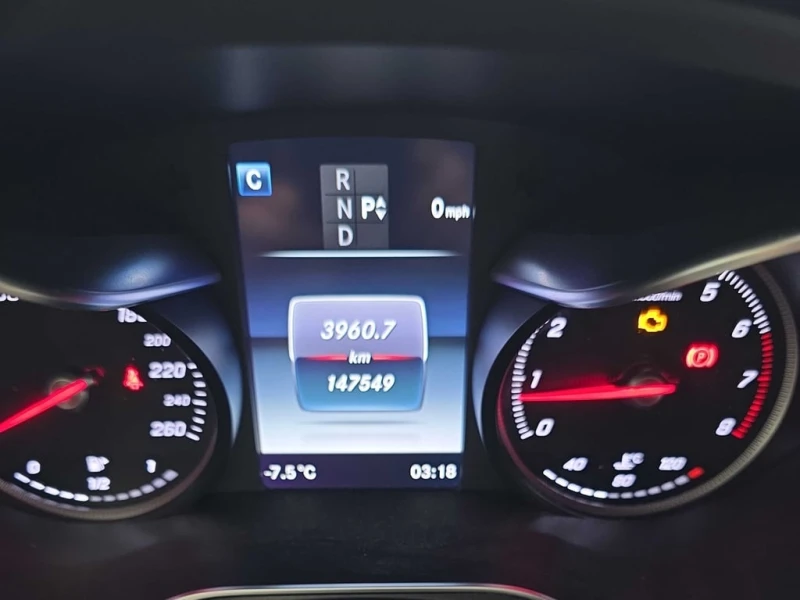 Mercedes-Benz C 300 * CARFAX * ЦЕНА ДО БГ, снимка 8 - Автомобили и джипове - 53206336