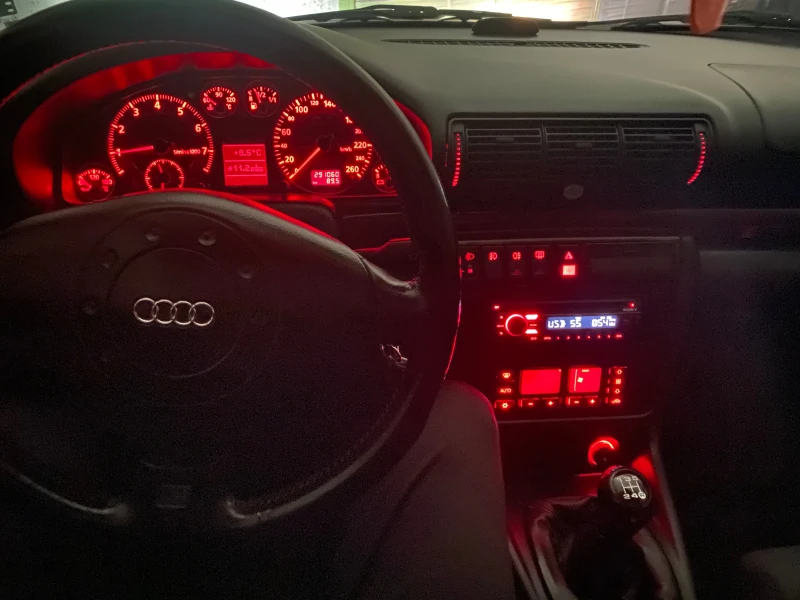 Audi A4 B5 1.8T АЕВ, снимка 13 - Автомобили и джипове - 53542512