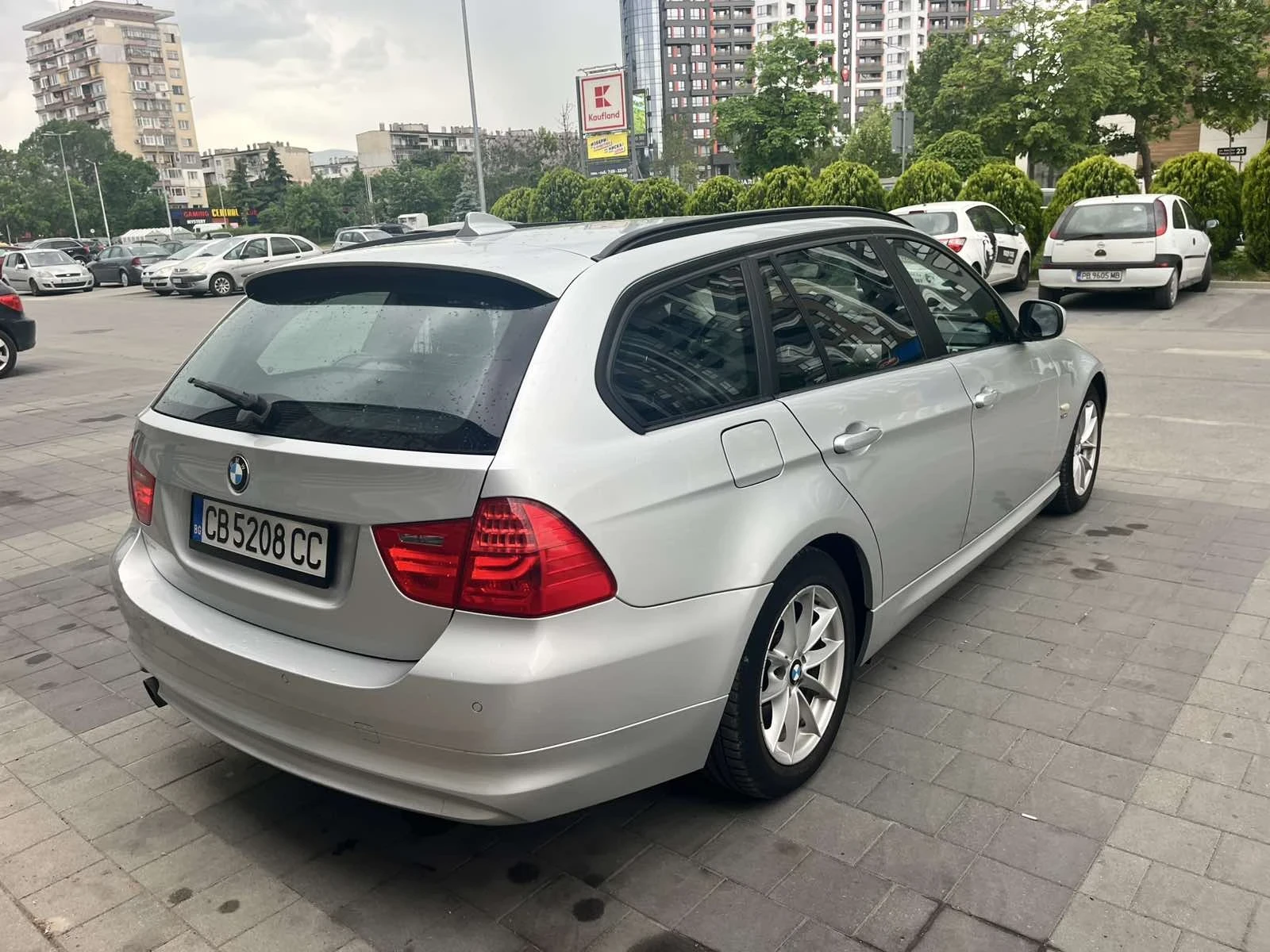 BMW 320  - изображение 9
