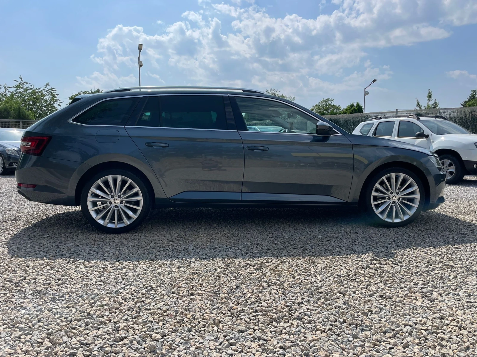 Skoda Superb /2.0TDI/4X4/190 - изображение 7