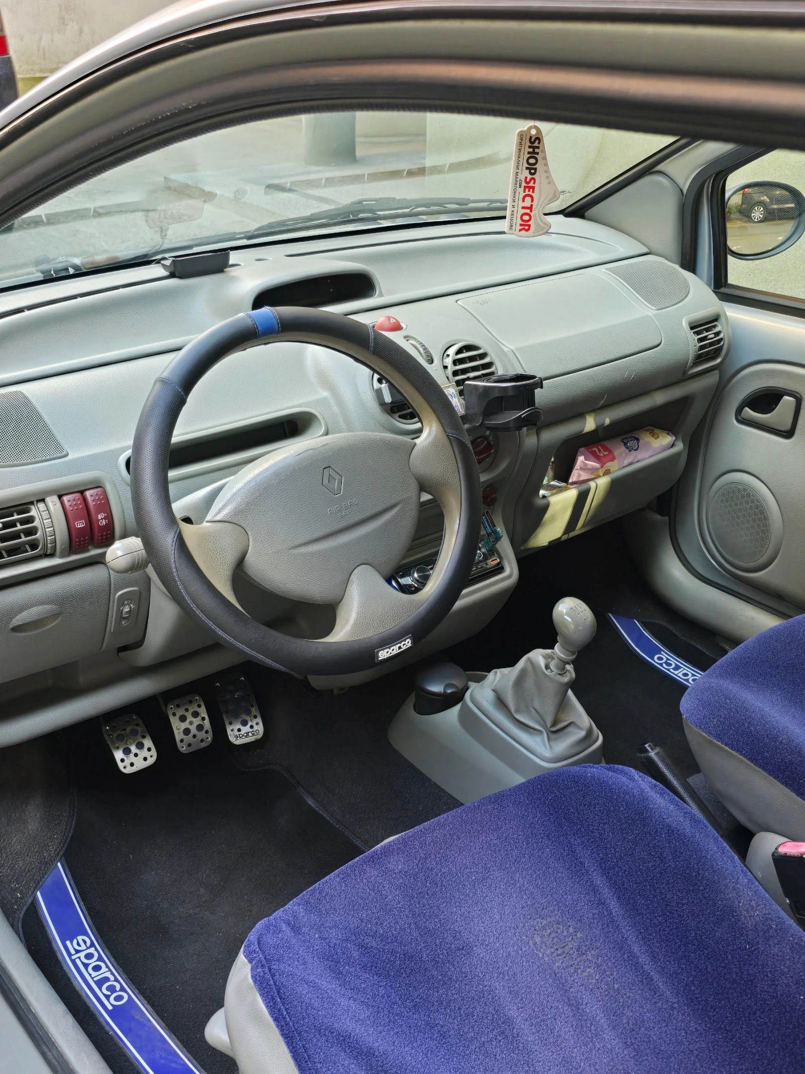 Renault Twingo  - изображение 8