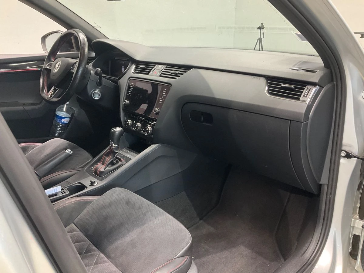 Skoda Octavia 2.0* TDI* RS* 4x4 - изображение 9