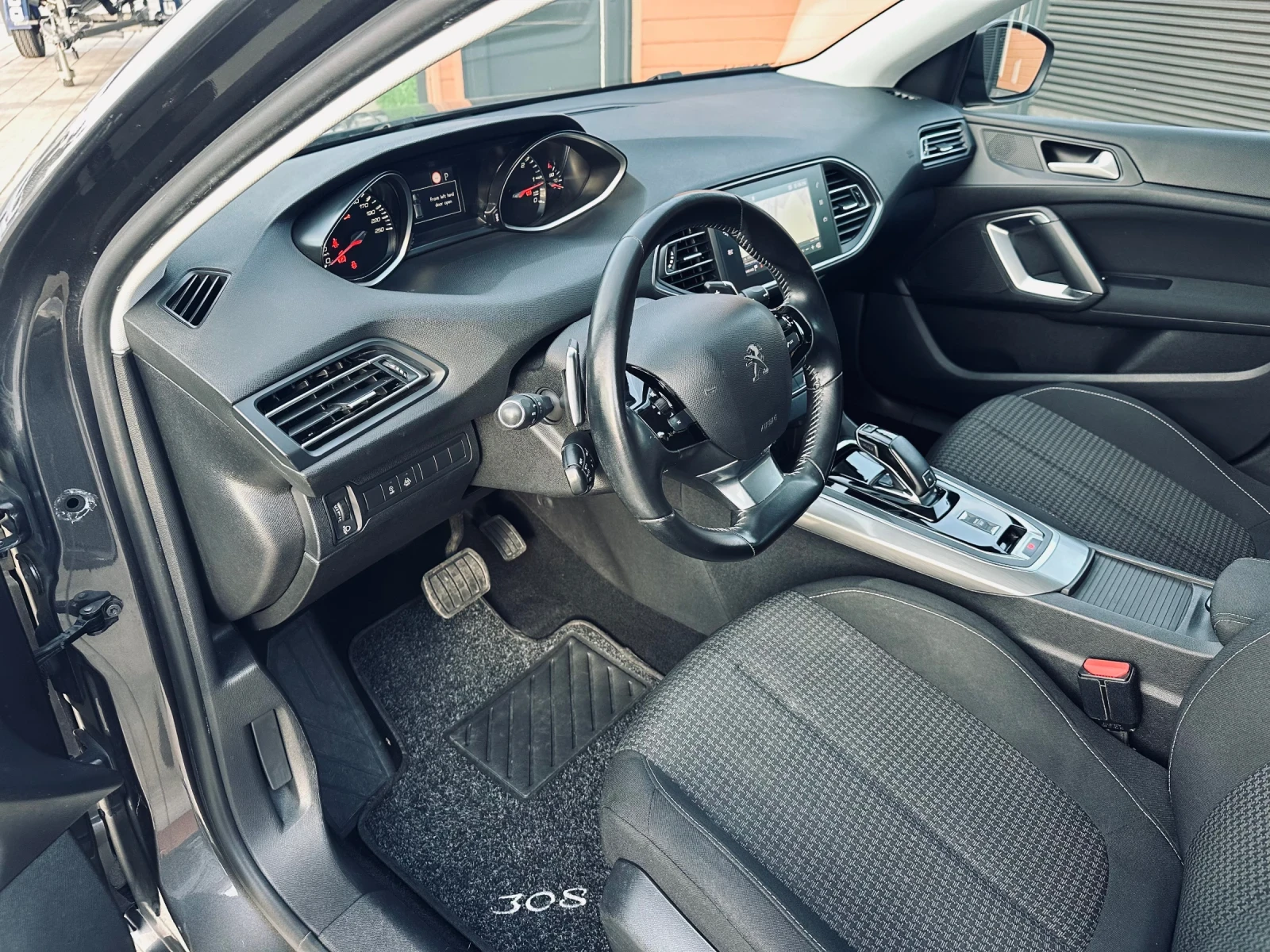 Peugeot 308 1.5 HDI - изображение 9