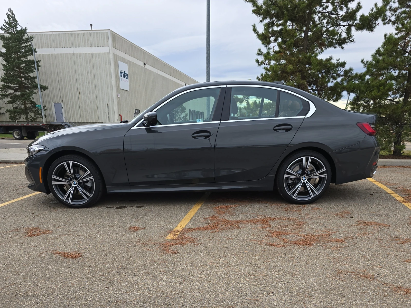 BMW 330 * CARFAX *    | Mobile.bg   4