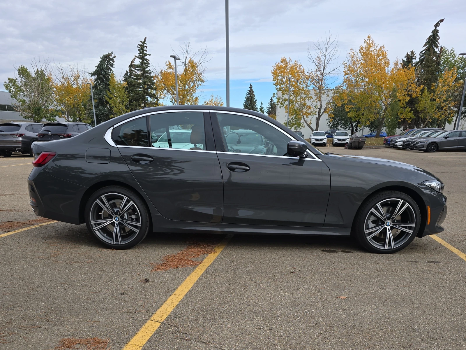 BMW 330 * CARFAX *    | Mobile.bg   5