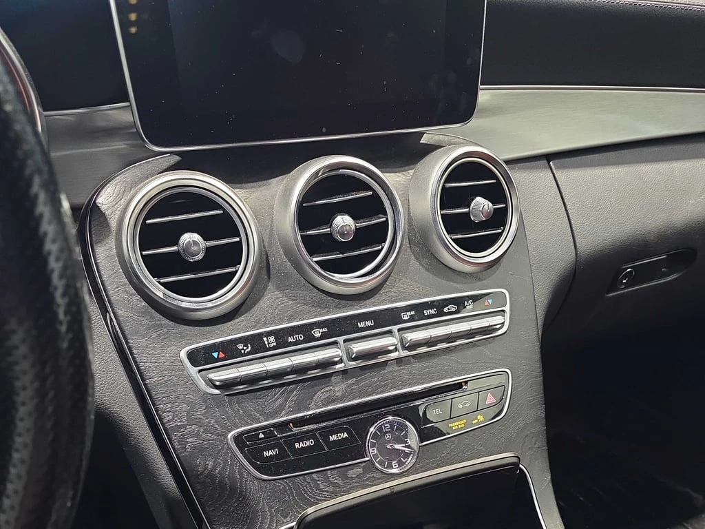 Mercedes-Benz C 300 * CARFAX * ЦЕНА ДО БГ - изображение 9