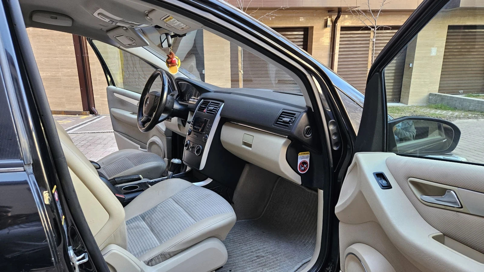 Mercedes-Benz B 200, снимка 10 - Автомобили и джипове - 53840853