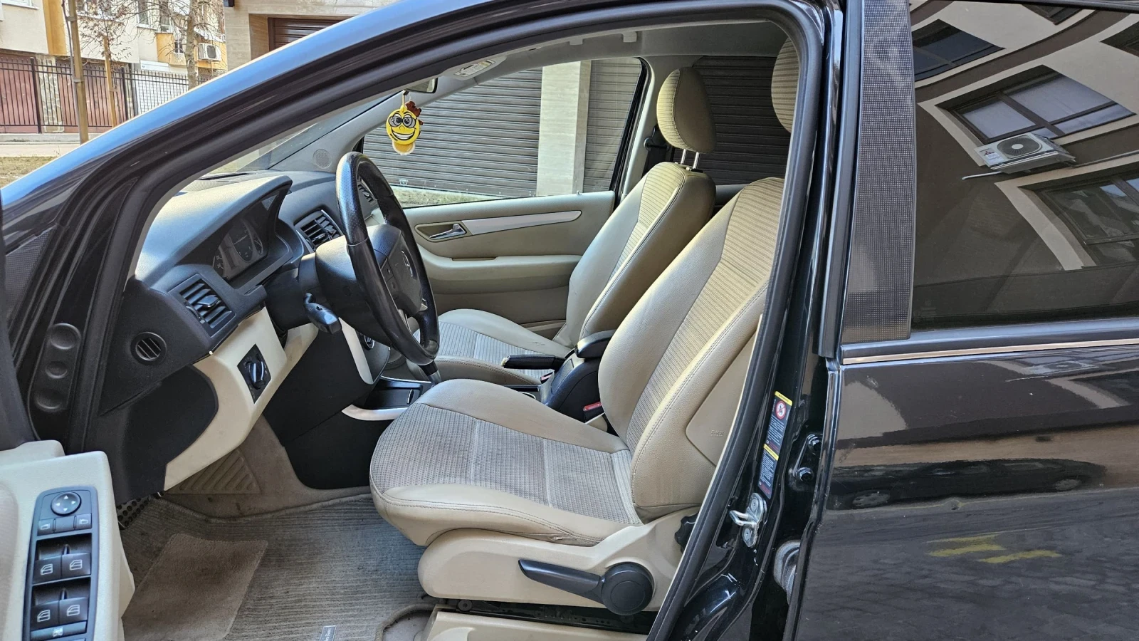 Mercedes-Benz B 200, снимка 7 - Автомобили и джипове - 53840853