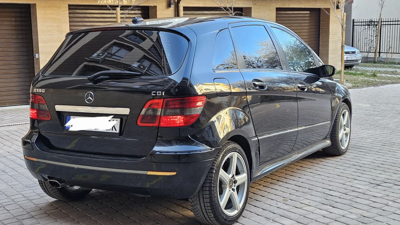 Mercedes-Benz B 200, снимка 5 - Автомобили и джипове - 53840853