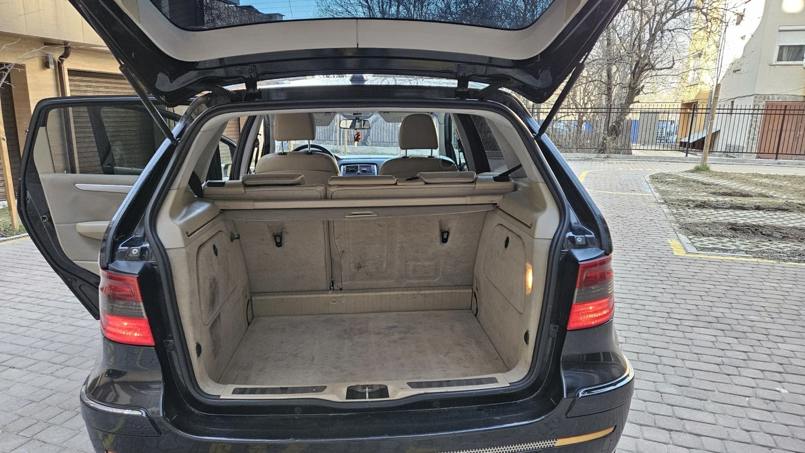 Mercedes-Benz B 200, снимка 8 - Автомобили и джипове - 53840853