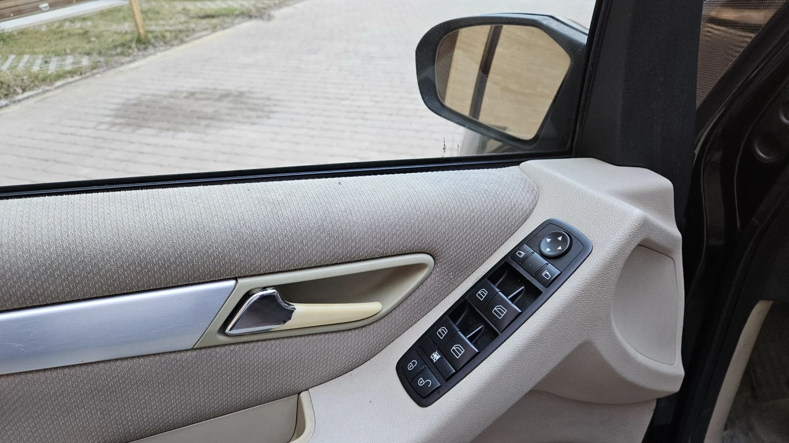 Mercedes-Benz B 200, снимка 11 - Автомобили и джипове - 53840853