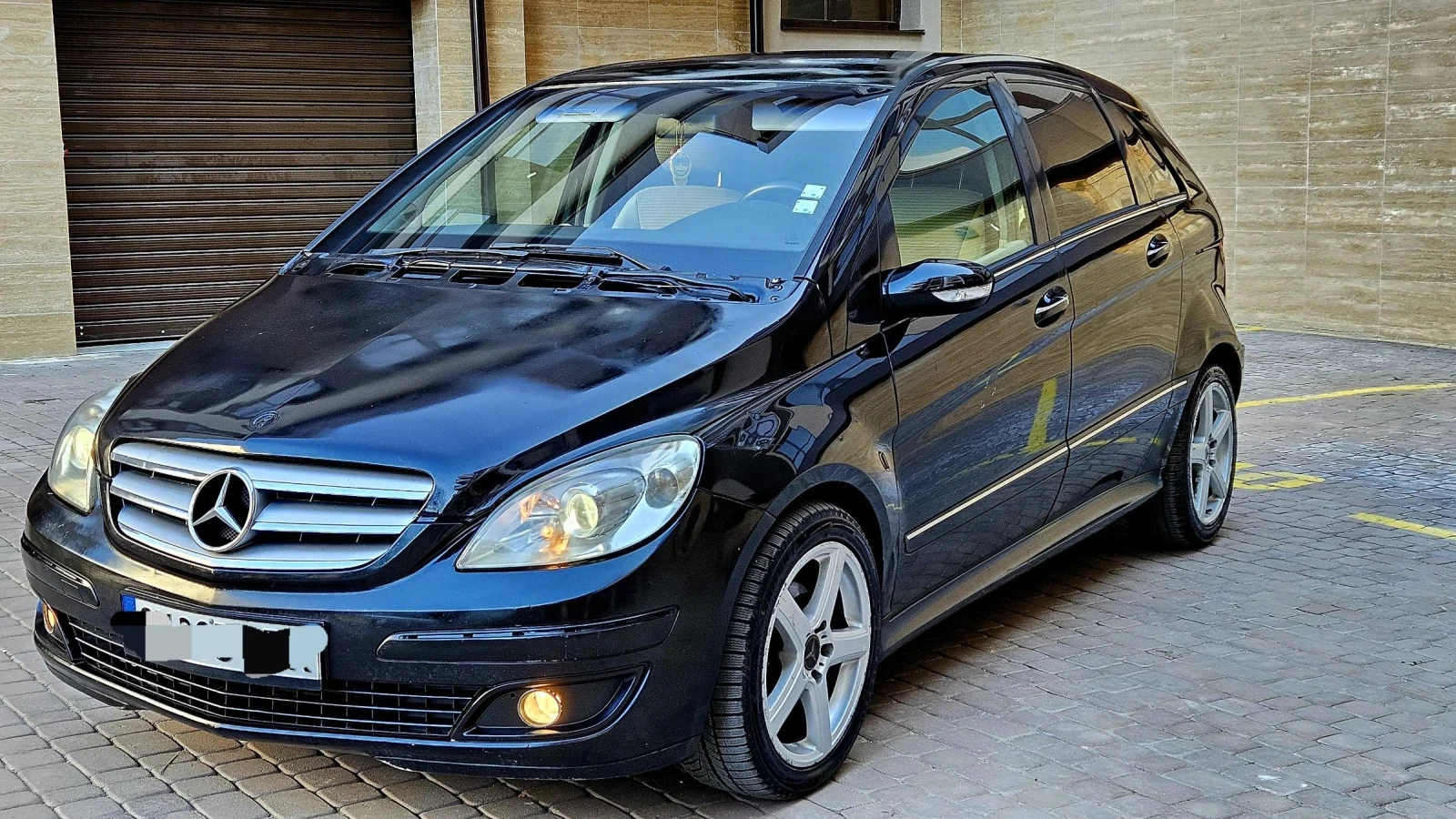 Mercedes-Benz B 200