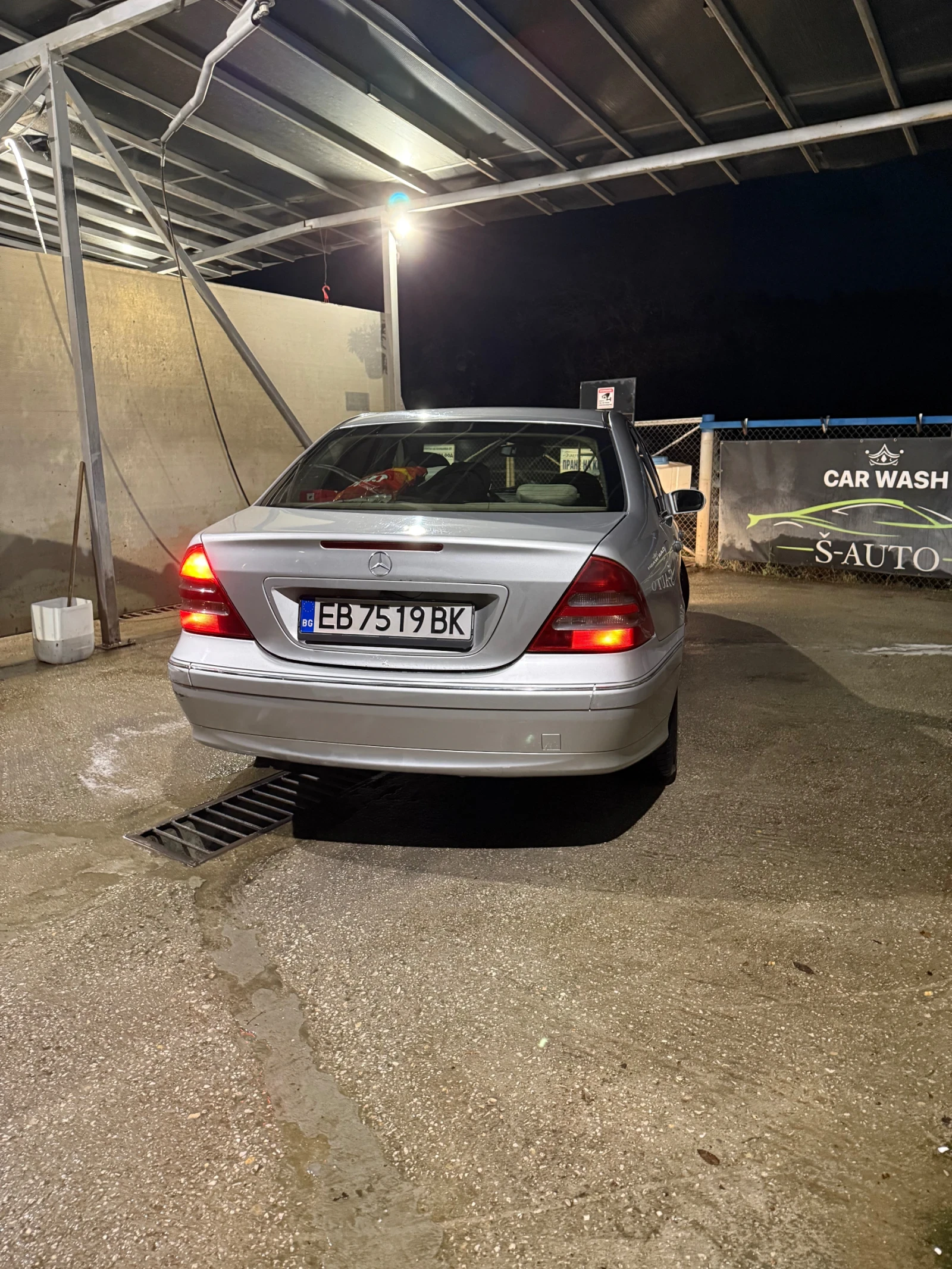 Mercedes-Benz 220, снимка 3 - Автомобили и джипове - 53878313