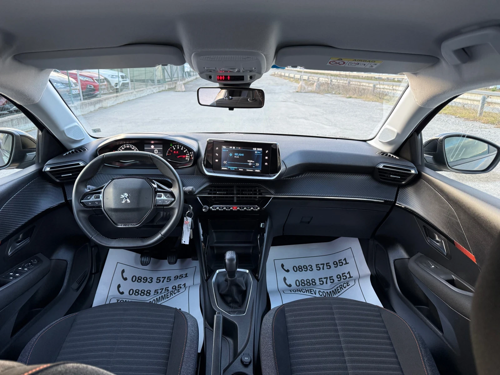 Peugeot 208 1.2i-97.000km-ALLURE-LED-XENON-BI XENON-CAR PLAY, снимка 13 - Автомобили и джипове - 53982339