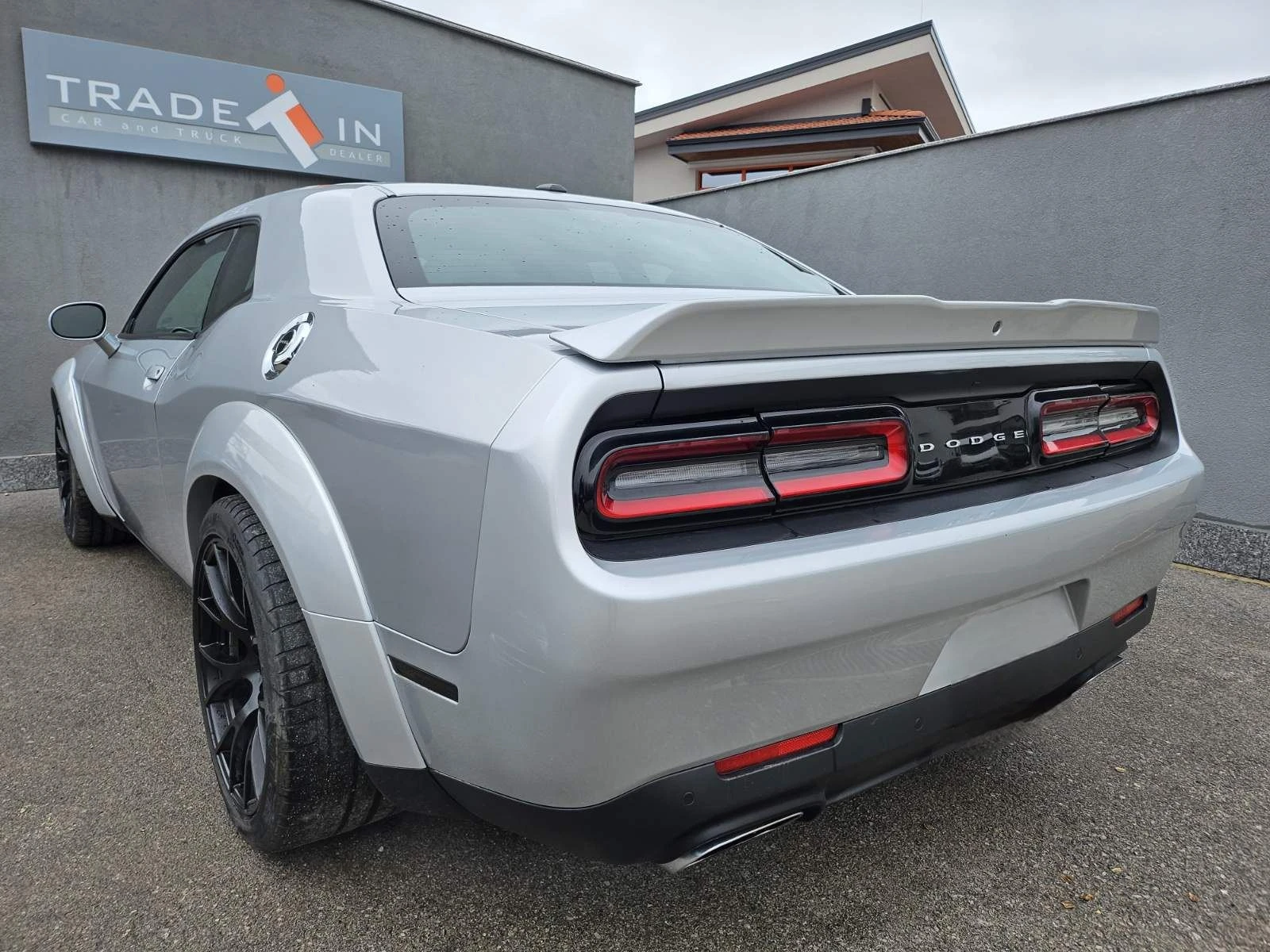 Dodge Challenger 5.7L R/T V8 HEMI, снимка 6 - Автомобили и джипове - 54037455