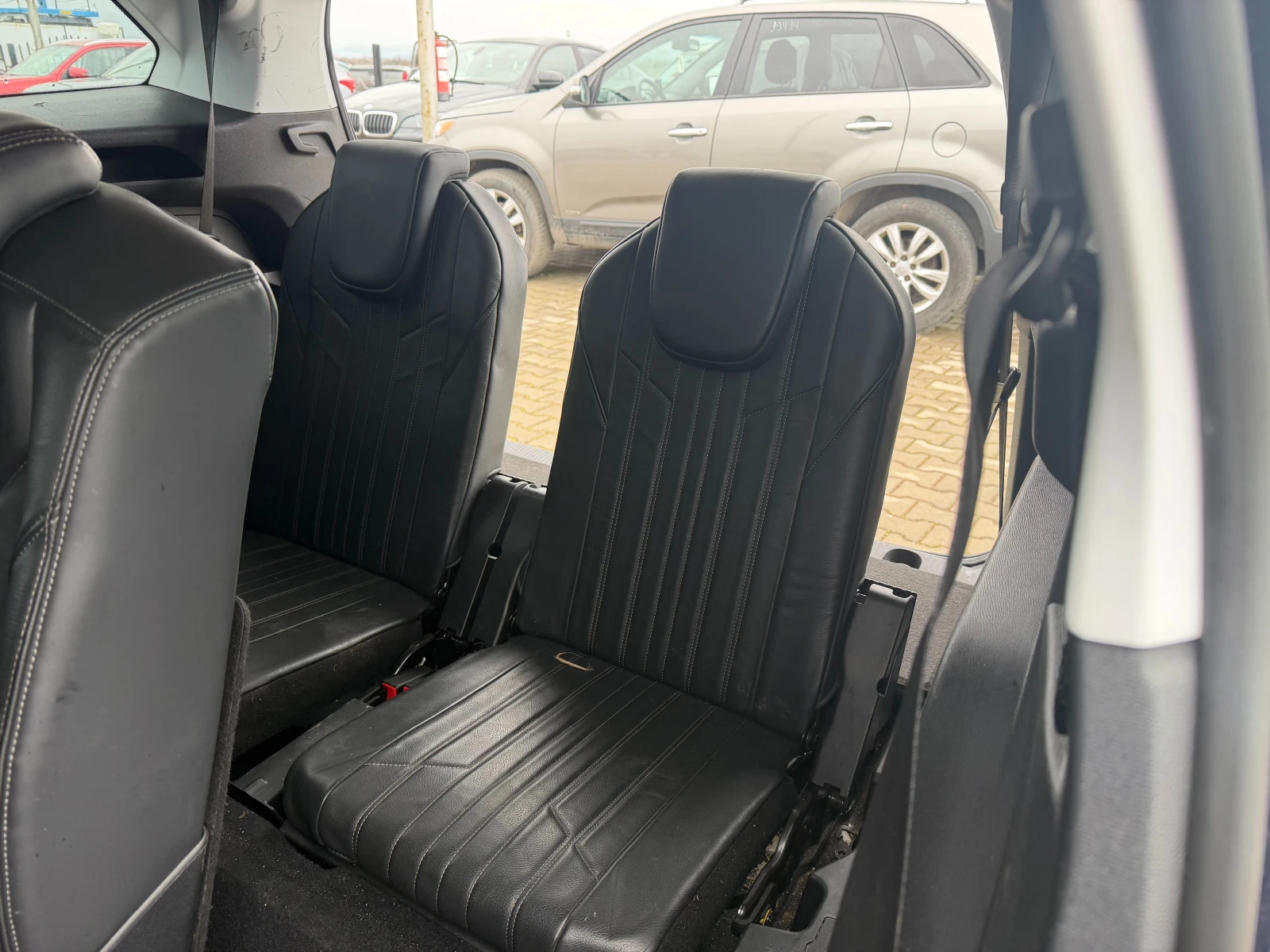 Peugeot 5008 1.6HDI AVTOMAT/NAVI/PANORAMA/KOJA 6+ 1 EURO 6, снимка 10 - Автомобили и джипове - 54068025