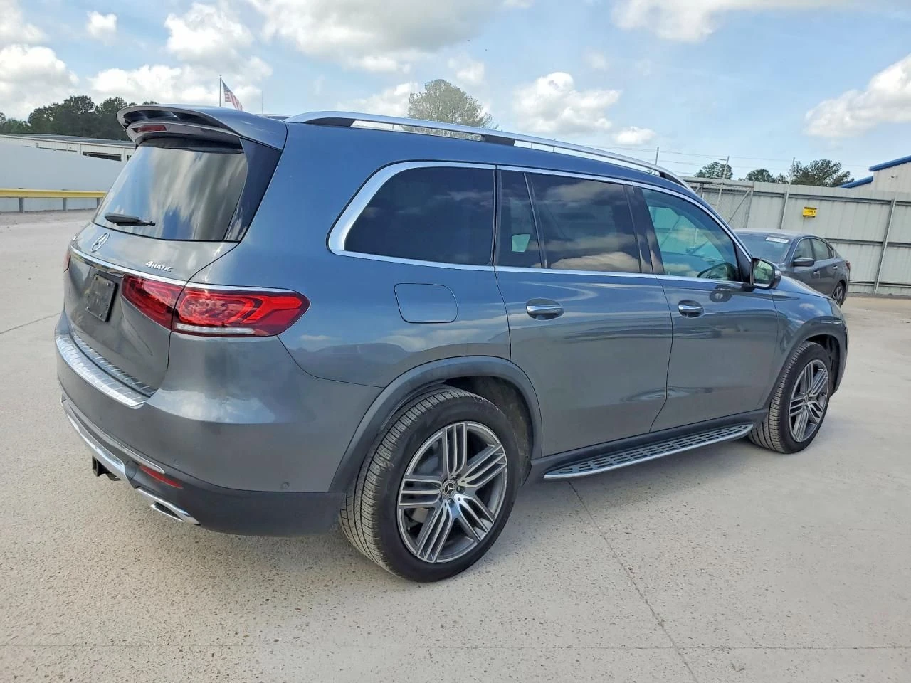 Mercedes-Benz GLS 450, снимка 3 - Автомобили и джипове - 54366177
