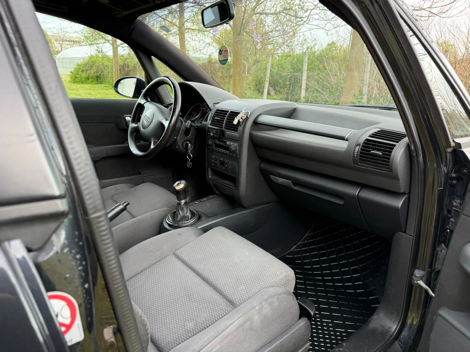 Audi A2 1.4 tdi, снимка 8 - Автомобили и джипове - 54392368