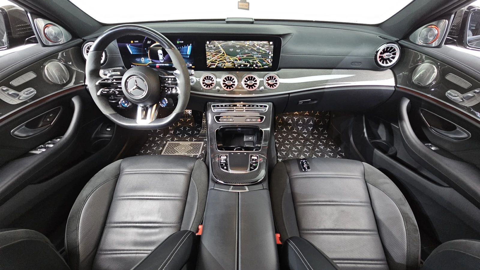 Mercedes-Benz E 53 AMG SOFT-CLOSE* HEAD-UP* DISTRONIK* 360* ОБДУХ* КРАЙНА, снимка 7 - Автомобили и джипове - 54701950