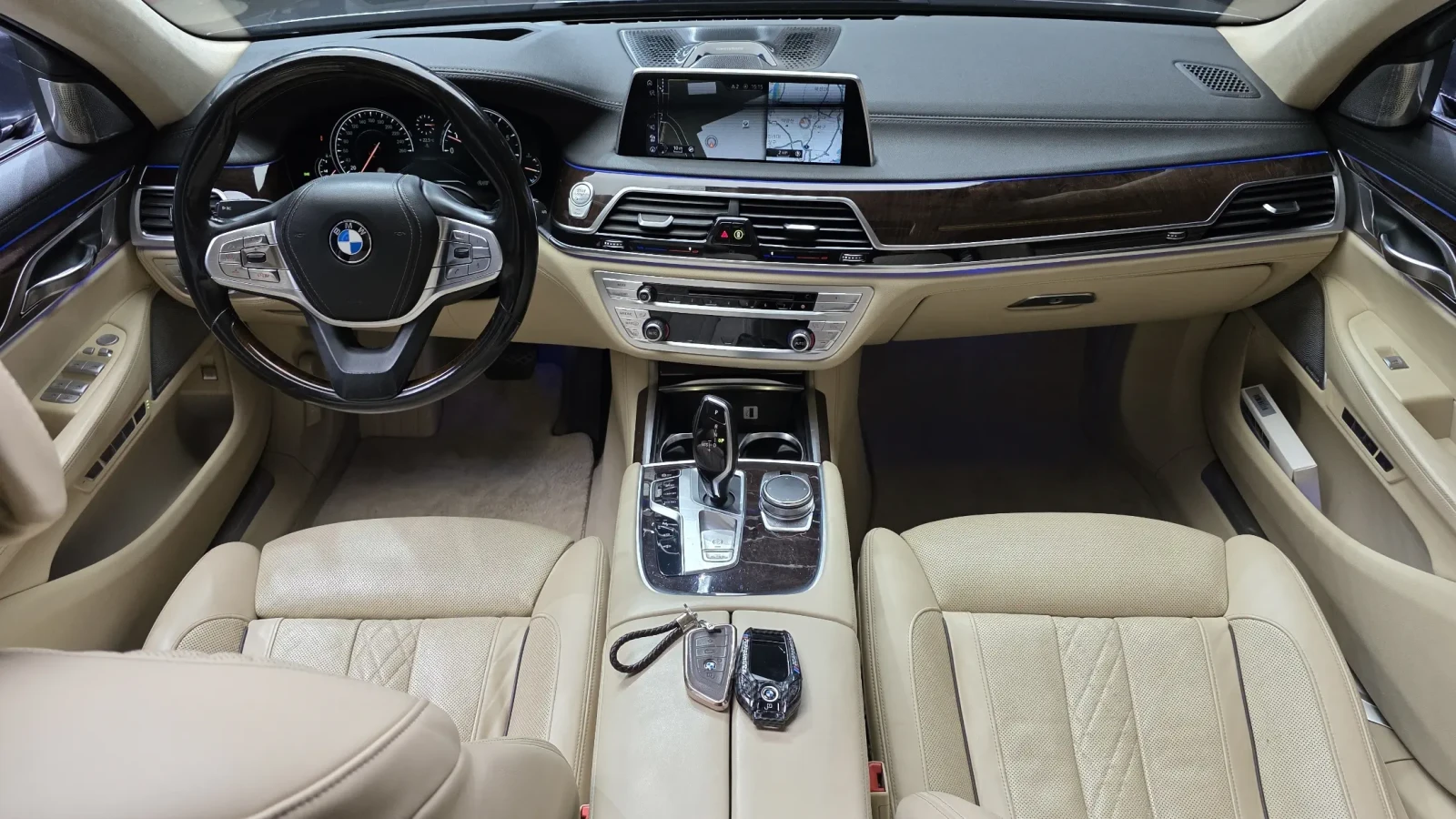 BMW 750 LI XDRIVE/HEAD UP/360/EKPAHИ/FIRST CLASS/PANO, снимка 4 - Автомобили и джипове - 55037399