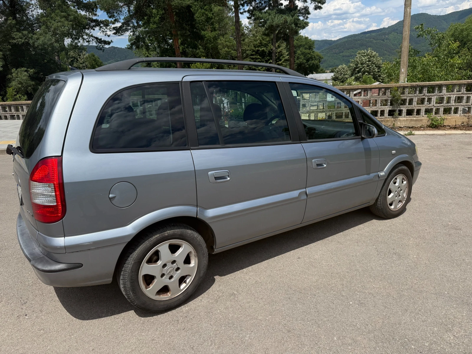 Opel Zafira 2.0 DTI, снимка 3 - Автомобили и джипове - 55220925