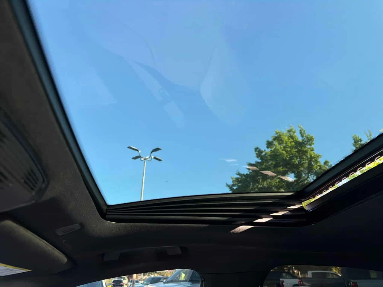 BMW 540 * xDrive * CARFAX * ЛАЗЕРИ * H/K * ДИСТРОНИК, снимка 13 - Автомобили и джипове - 55305931