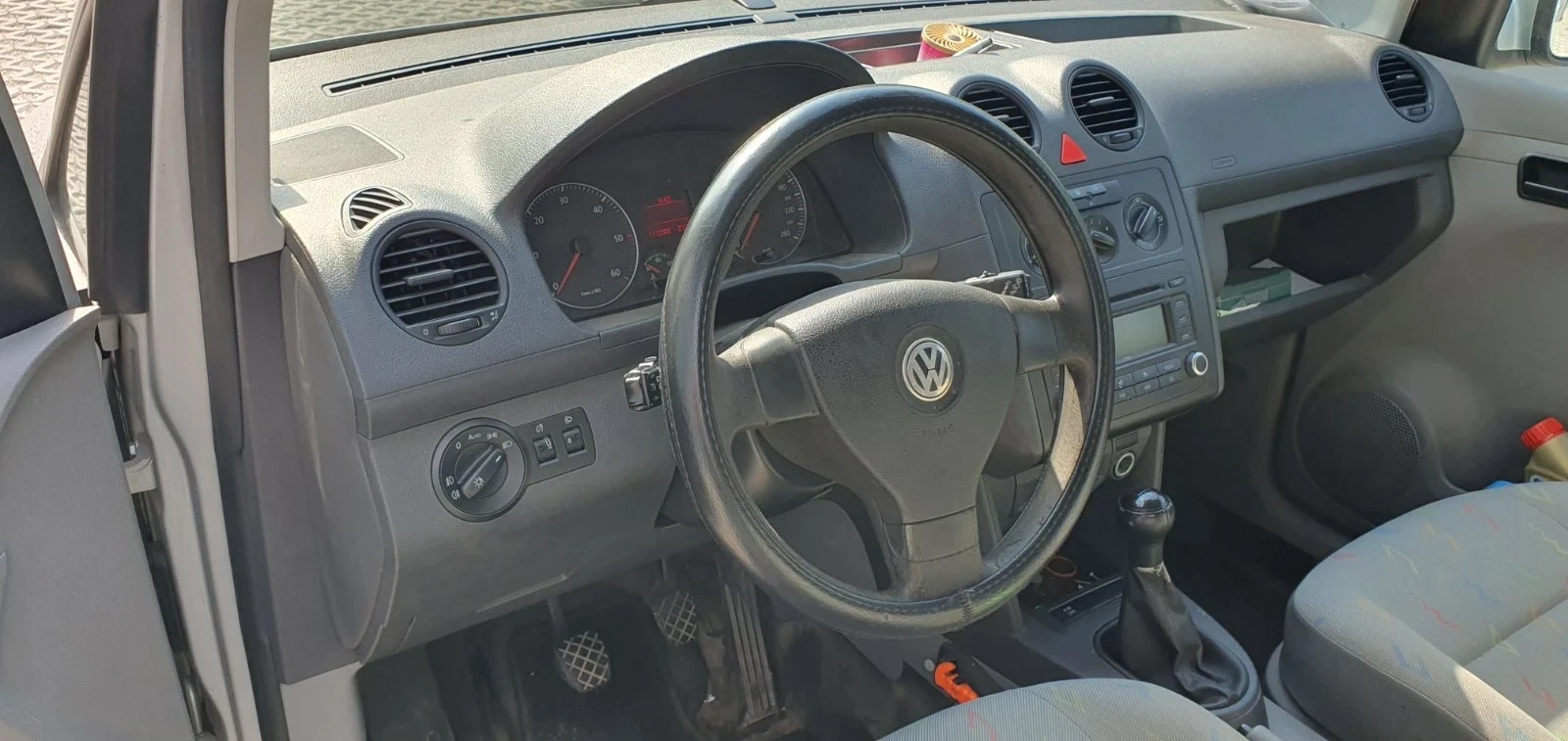 VW Caddy, снимка 7 - Автомобили и джипове - 55385282