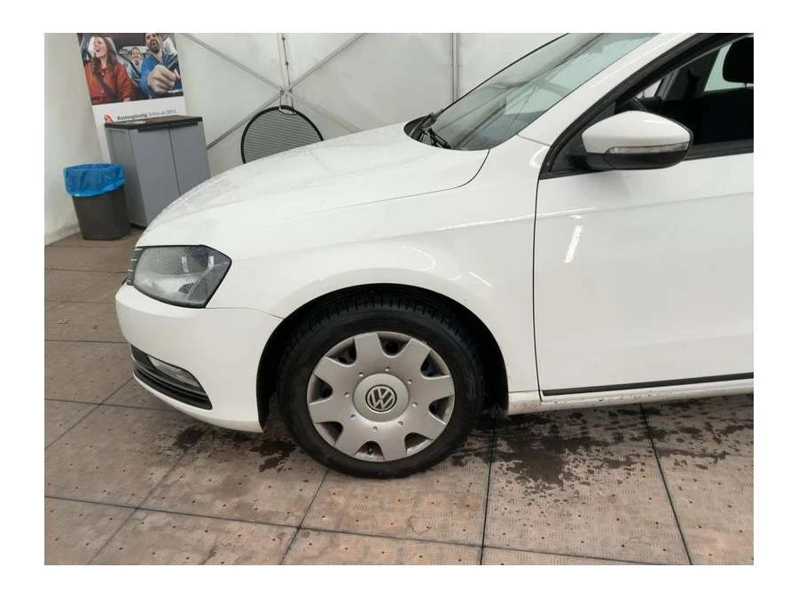 VW Passat Passat 2.0 TDI Trendline BlueMotion Tech, снимка 2 - Автомобили и джипове - 55382775