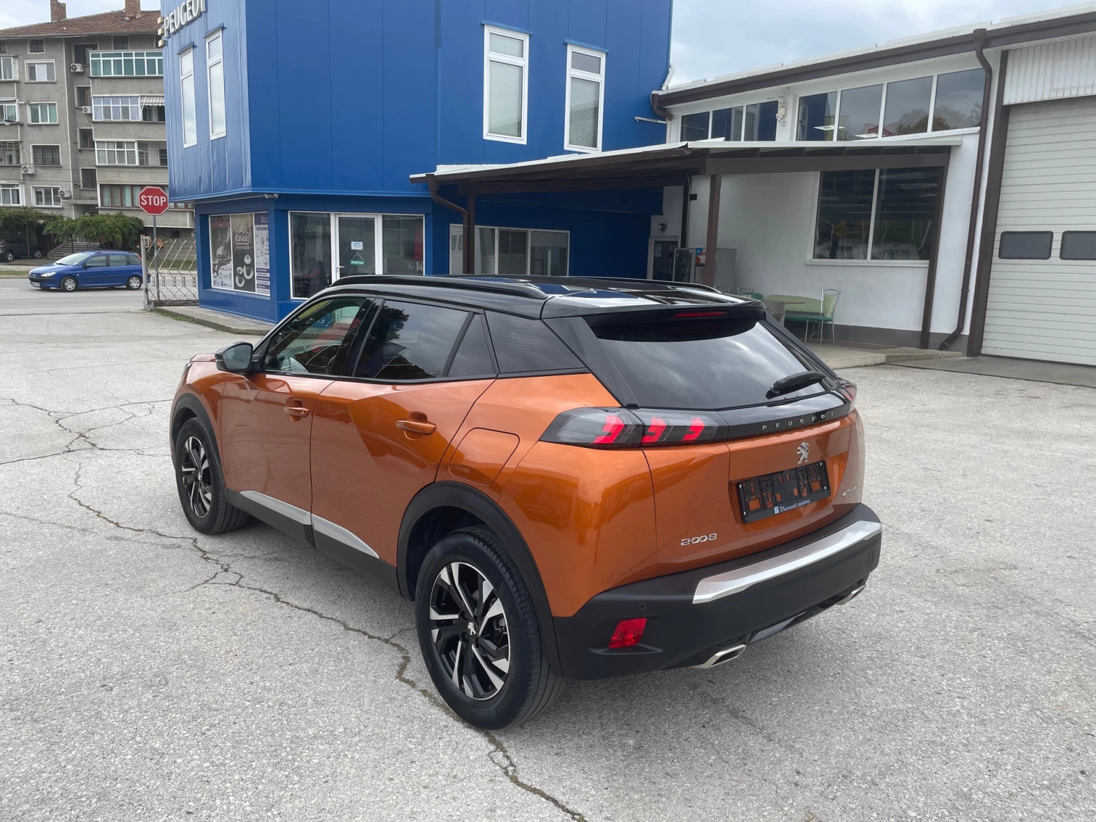 Peugeot 2008 GT 1.2 PureTech 130 EAT8 , снимка 6 - Автомобили и джипове - 55474982