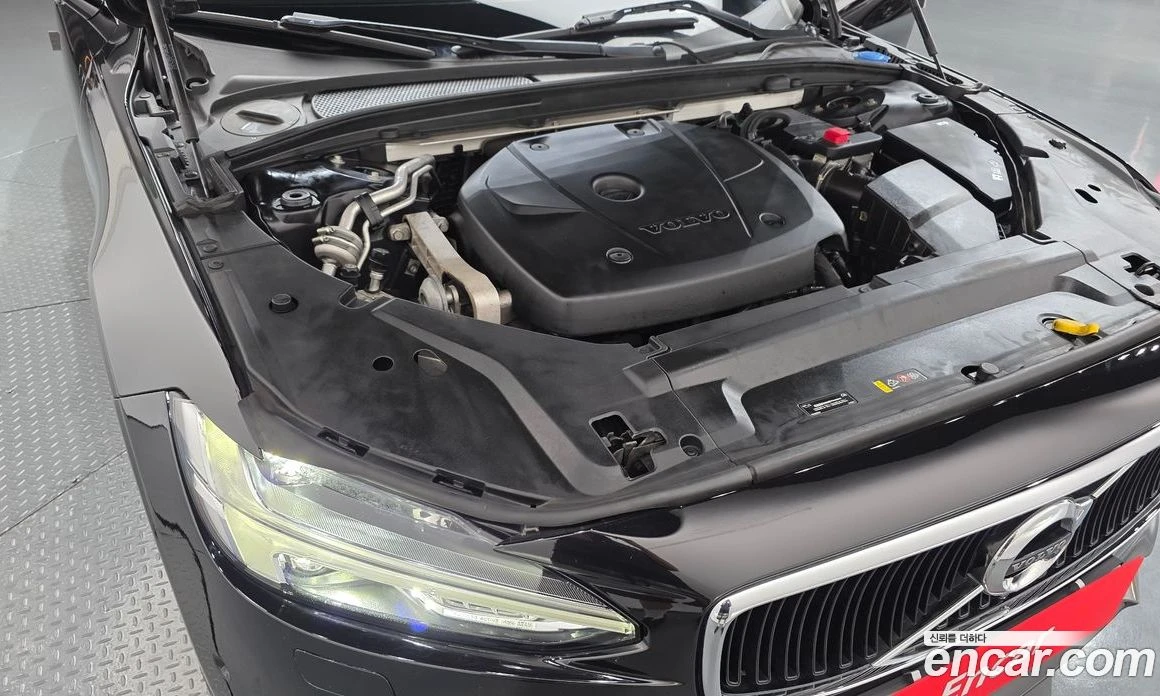 Volvo S90 T5 Momentum, снимка 6 - Автомобили и джипове - 56123194