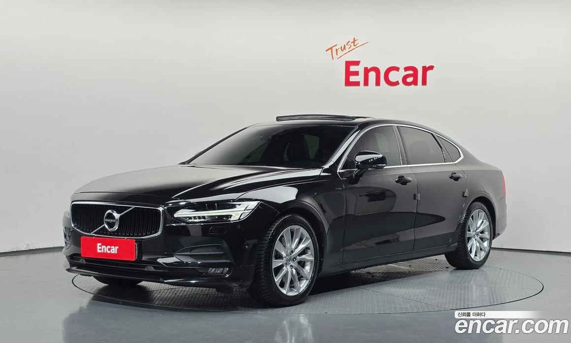 Volvo S90 T5 Momentum