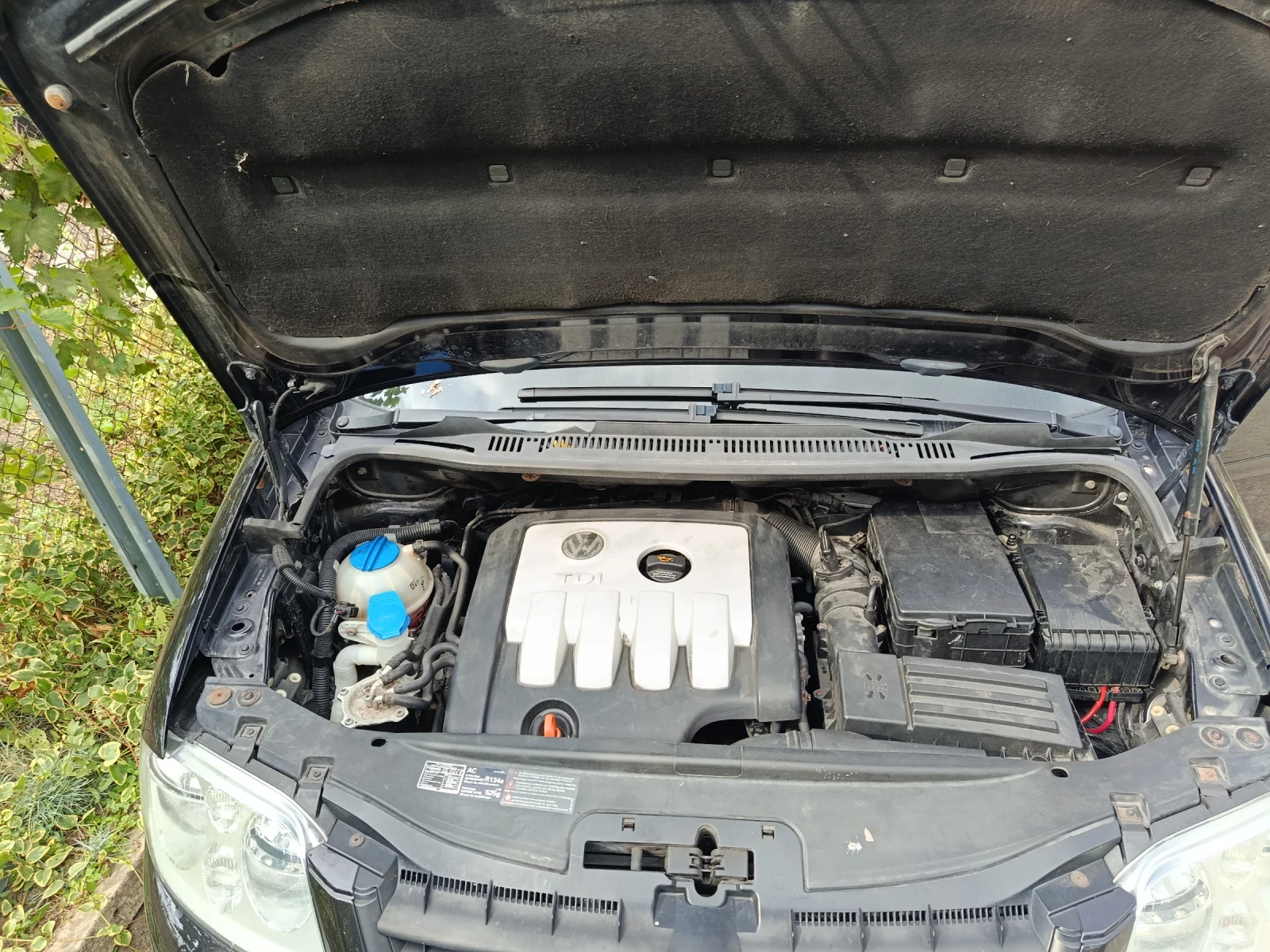 VW Touran, снимка 3 - Автомобили и джипове - 56132894