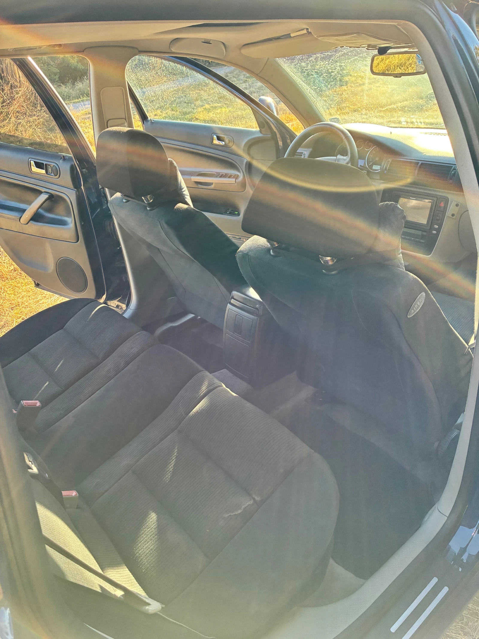VW Passat, снимка 17 - Автомобили и джипове - 56415711