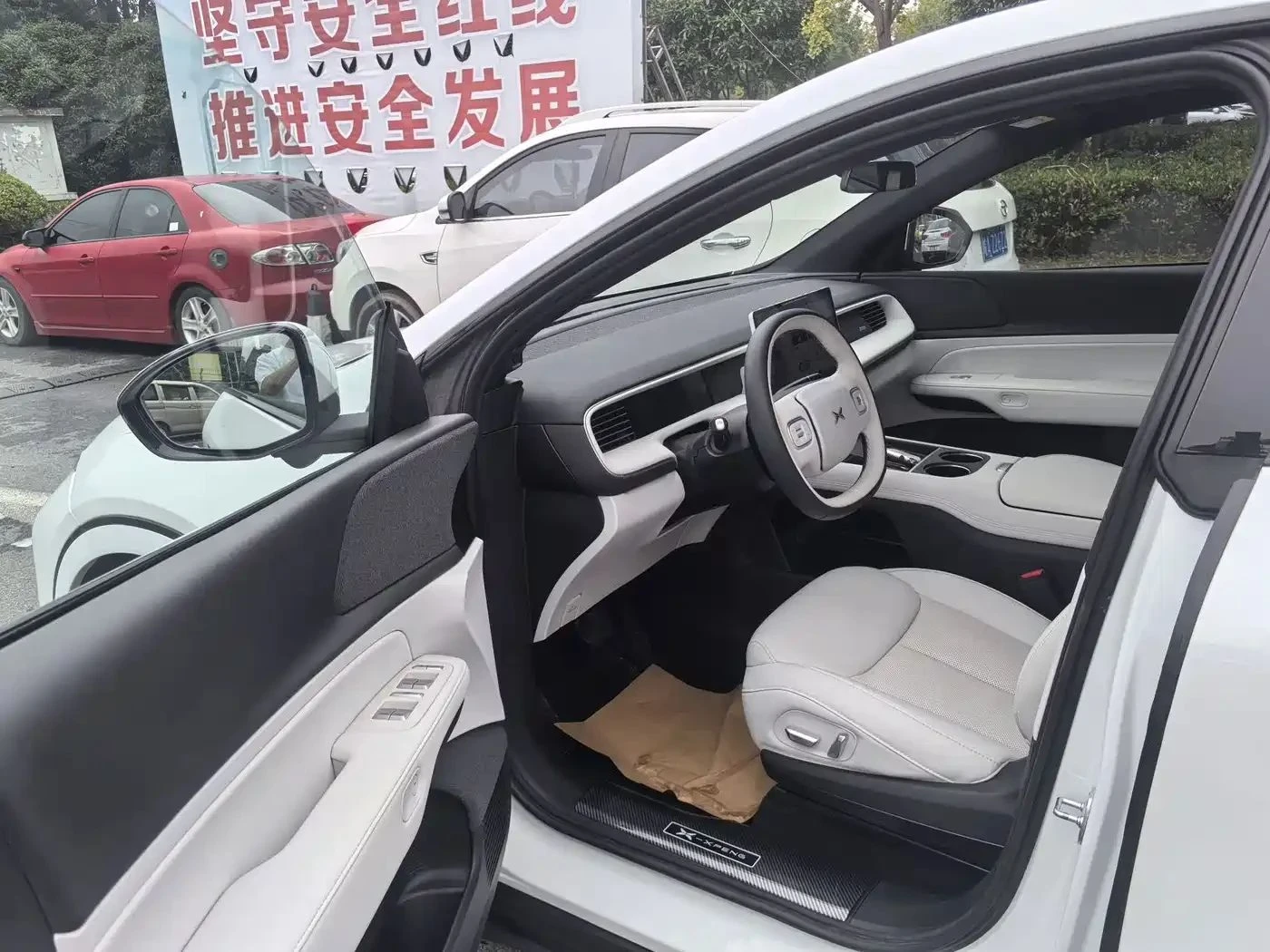 Xpeng G6, снимка 7 - Автомобили и джипове - 56683893