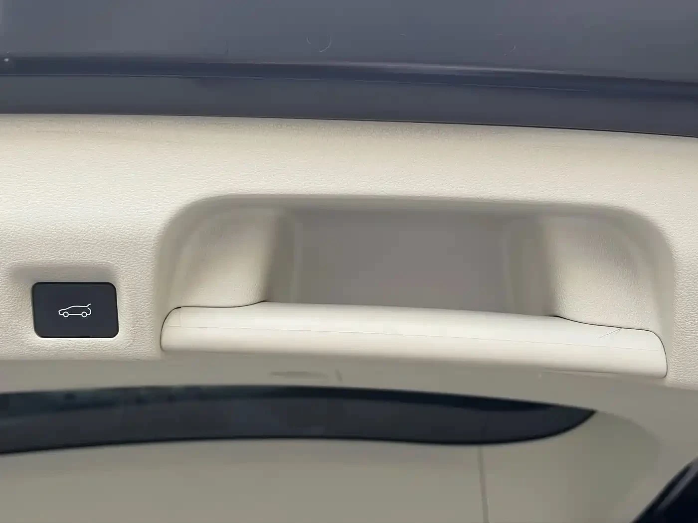 DONGFENG V9, снимка 5 - Автомобили и джипове - 56727354