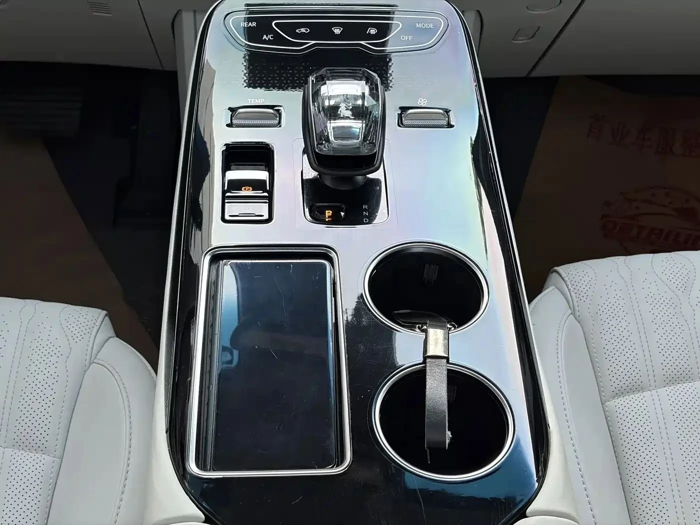 DONGFENG V9, снимка 13 - Автомобили и джипове - 56727354