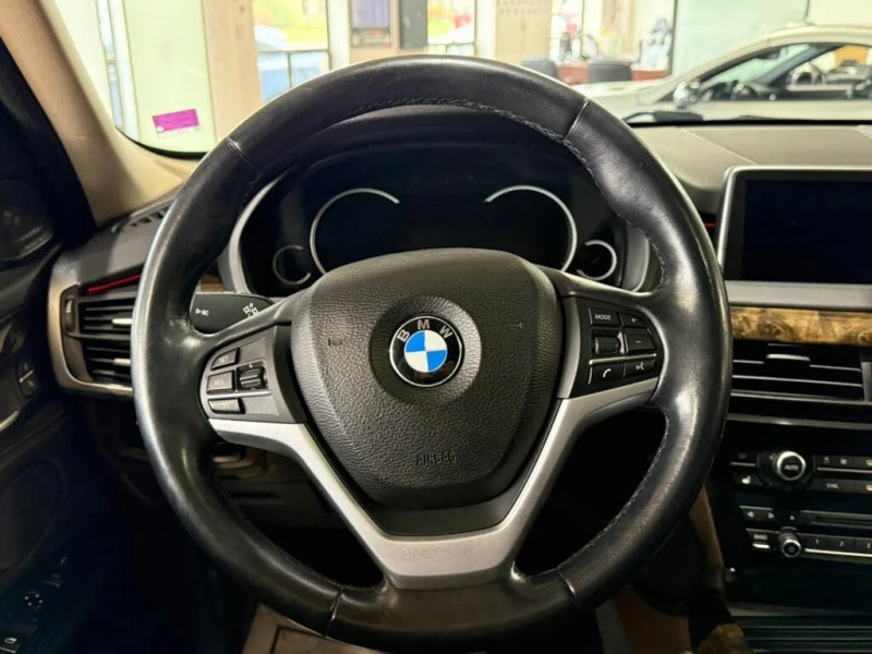 BMW X5 * АВТО КРЕДИТ* ЦЕНА ДО БГ * СЕРВИЗНА ИСТОРИЯ * , снимка 8 - Автомобили и джипове - 52515818