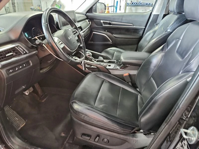 Kia Telluride 3.8L 6 Front-wheel Drive, снимка 13 - Автомобили и джипове - 53144471