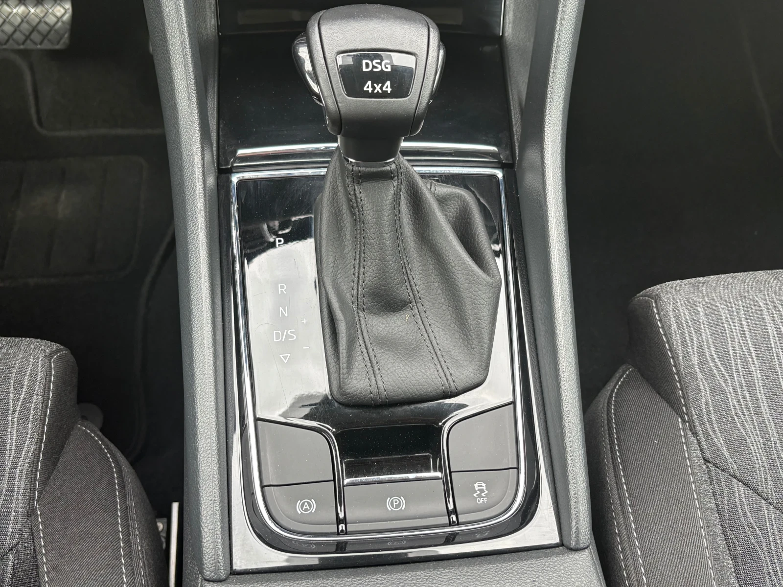 Skoda Kodiaq 2.0tdi-DSG-190p.s, снимка 13 - Автомобили и джипове - 54466383