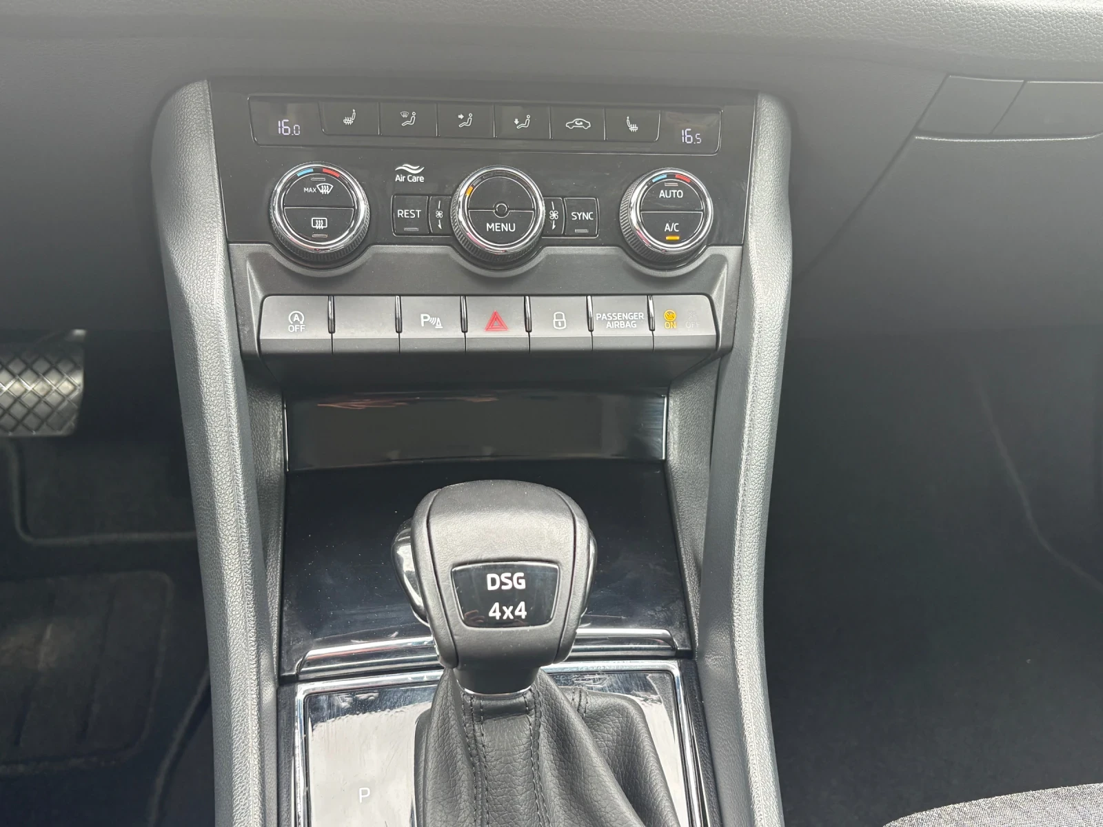 Skoda Kodiaq 2.0tdi-DSG-190p.s, снимка 11 - Автомобили и джипове - 54466383