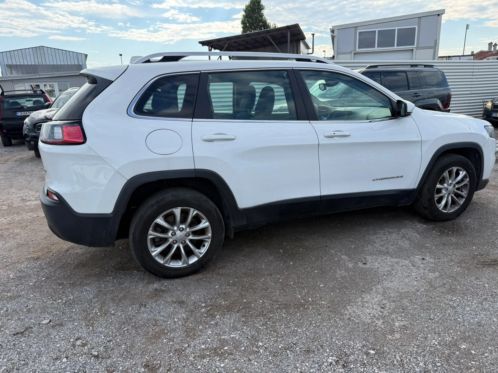 Jeep Cherokee 2.2d-200к.с Face Lift--На части---, снимка 5 - Автомобили и джипове - 55443843